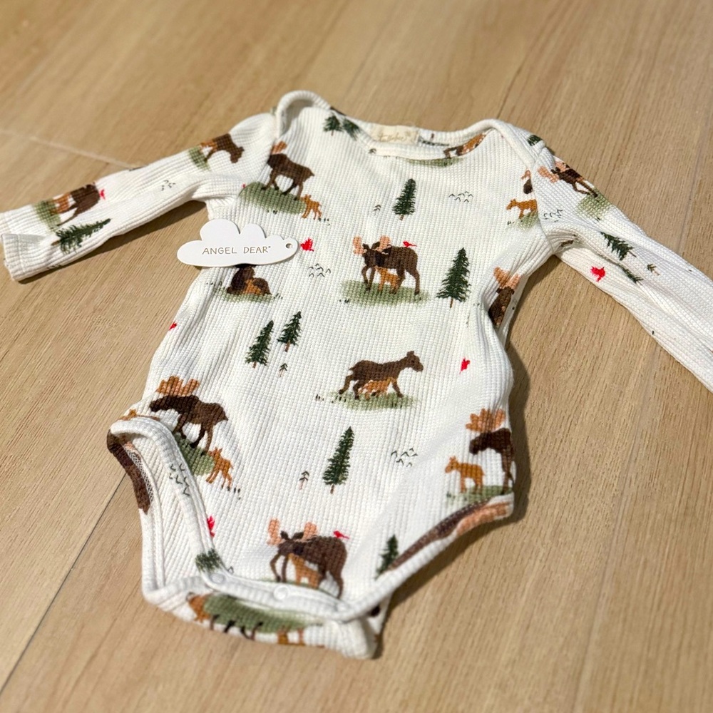 Angel Dear Baby Moose Waffle Knit Stretch Onesie 🫎
